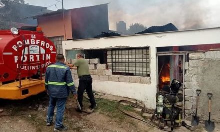 VIVIENDA CONSUMIDA POR EL FUEGO EN FORTIN