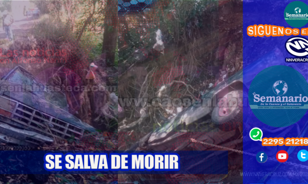 CONDUCTOR SE SALVA DE MORIR, EN INMENSO DESLAVE DE LA CARRETERA IXCATEPEC-CHONTLA