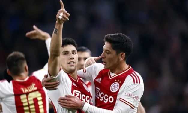 Edson Álvarez y Ajax golean en el debut de su nuevo DT