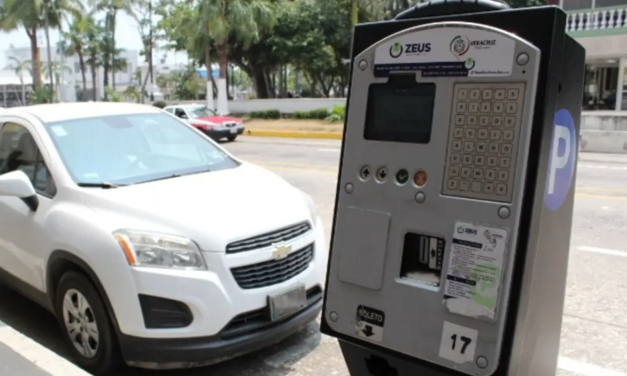 ¿Hoy operan los parquímetros en Veracruz?