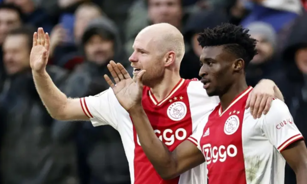 Ajax mete presión en Holanda