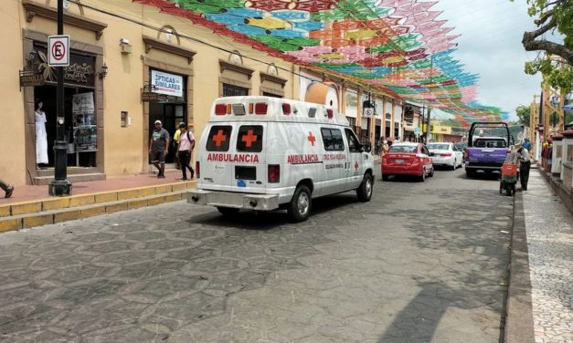 NUNCA LLEGÓ LA ATENCIÓN MÉDICA PARA UNA TURISTA.