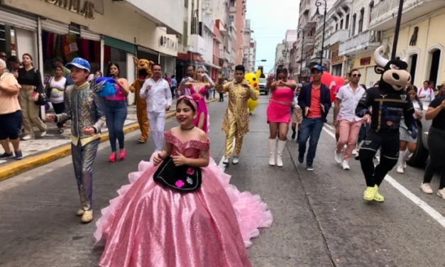 «Que se pinte de rosa» el Carnaval de Veracruz, pide Daniela candidata a reina infantil