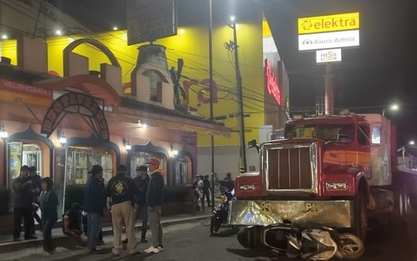 TRAILER ARROLLA A MOTOCICLISTA