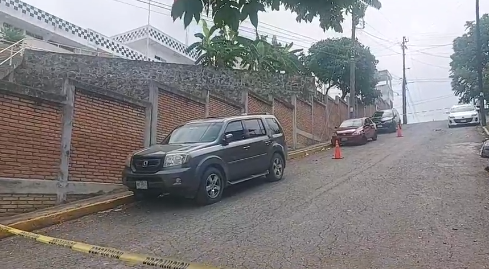 ATACAN A GRANADAZOS BASE DE LA POLICÍA MUNICIPAL.