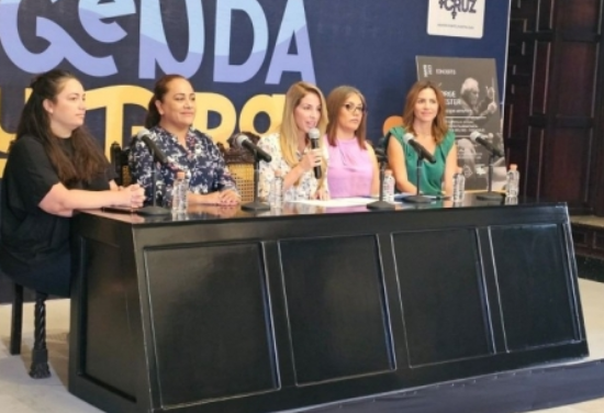 Presenta Paty Lobeira la agenda de actividades culturales de Veracruz