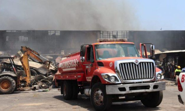 👉FISCALÍA DE GUERRERO ABRE INVESTIGACIÓN POR 🔥INCENDIO EN EL MERCADO CENTRAL DE ACAPULCO