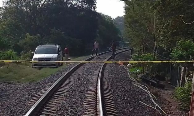 🚓CUERPO SIN VIDA EN VÍAS DEL TREN EN TEJERIA, VERACRUZ