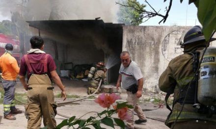 Incendio en casa habitación en Col. Rosa Borunda