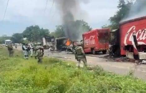 ARDE TANTOYUCA EN REPRESALIA POR ASESINATO DE COMISARIADO EJIDAL DE HUATLA HIDALGO (FOTOS)