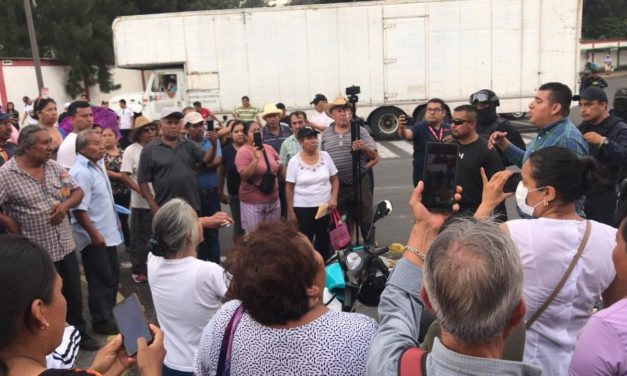 Caos por desabasto de agua potable en Ixtaczoquitlán.