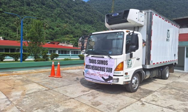 Entrega IMSS Veracruz Sur cuatro toneladas de ayuda a damnificados de inundación en Zongolica