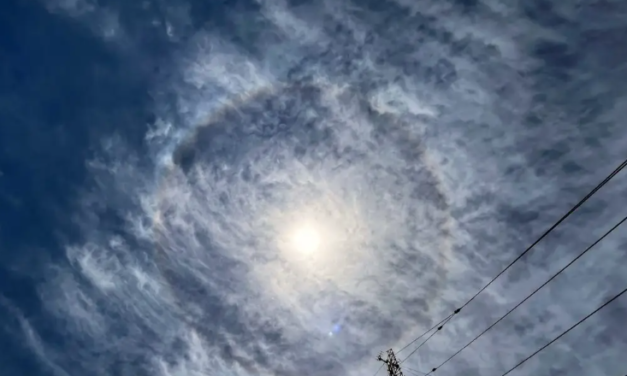 Sorprende en Veracruz brillante halo solar