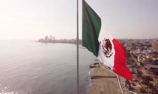 ¿Cuándo izarán la bandera monumental en Veracruz?