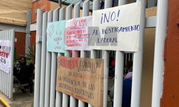 SINDICATO TOMA INSTALACIONES DE LA ESCUELA DE BACHILLERES VESPERTINA «VERACRUZ» EN XALAPA