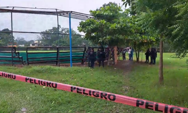 Varón es asesinado en campo deportivo de Poza Rica, Veracruz