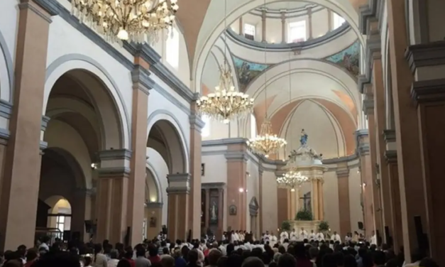 Candelabros de la catedral de Veracruz eran de la emperatriz Carlota, según anecdotario