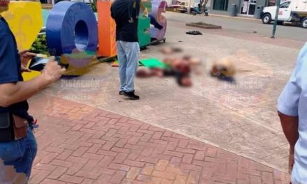 DEJAN CUERPOS DESMEMBRADOS FRENTE AL PALACIO MUNICIPAL DE CAZONES DE HERRERA, VERACRUZ (VIDEO)