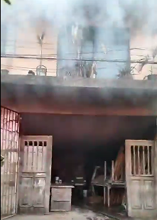 INCENDIO EN CARPINTERÍA PROVOCA PERDIDAS MILLONARIAS