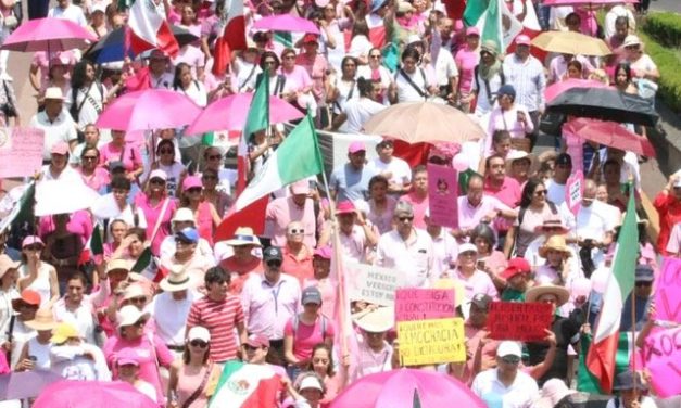 MARCHA ROSA EN XALAPA (VIDEO)