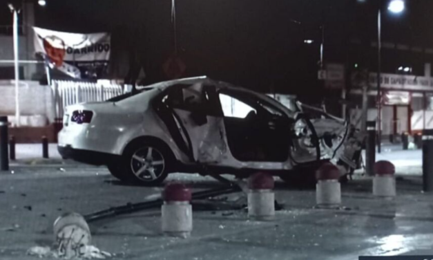 Un auto se estrelló en avenida Guadalupe, colonia Tepeyac, alcaldía Gustavo A. Madero; iba a exceso de velocidad pero no se reportaron heridos.