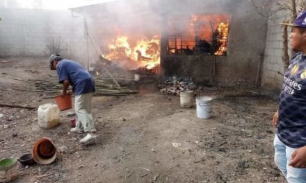 MUERE ANCIANO TRAS INCENDIARSE SU CASA