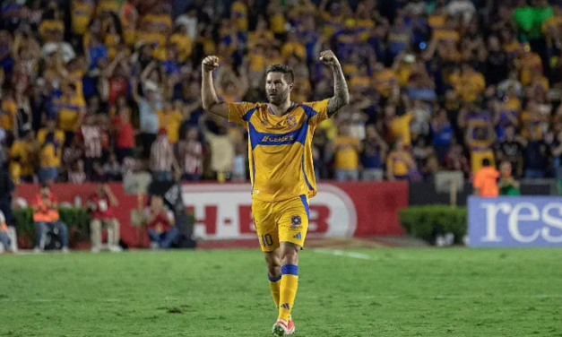 De villano a héroe, Gignac salva a Tigres contra Chivas