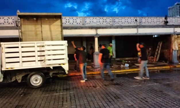 🚓DESALOJO DE LOCAL EN EL MERCADO DE ARTESANÍAS