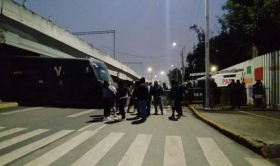 BLOQUEAN ACCESOS A SAN LÁZARO, TRABAJADORES DEL PODER JUDICIAL