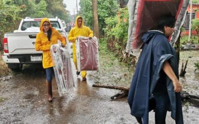 GOBIERNO DE ANGEL R. CABADA REALIZA RECORRIDO EN COMUNIDADES AFECTADAS POR LLUVIAS