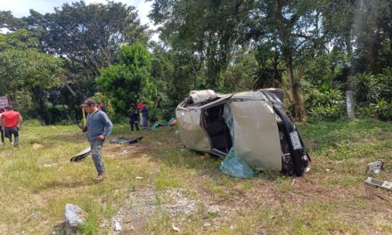 CHOQUE Y VOLCADURA DE UN HERIDO