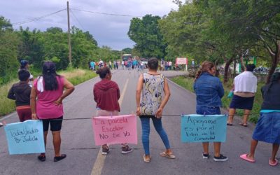 PADRES DE FAMILIA BLOQUEAN CARRETERA PIEDRAS NEGRAS – IGNACIO DE LA LLAVE