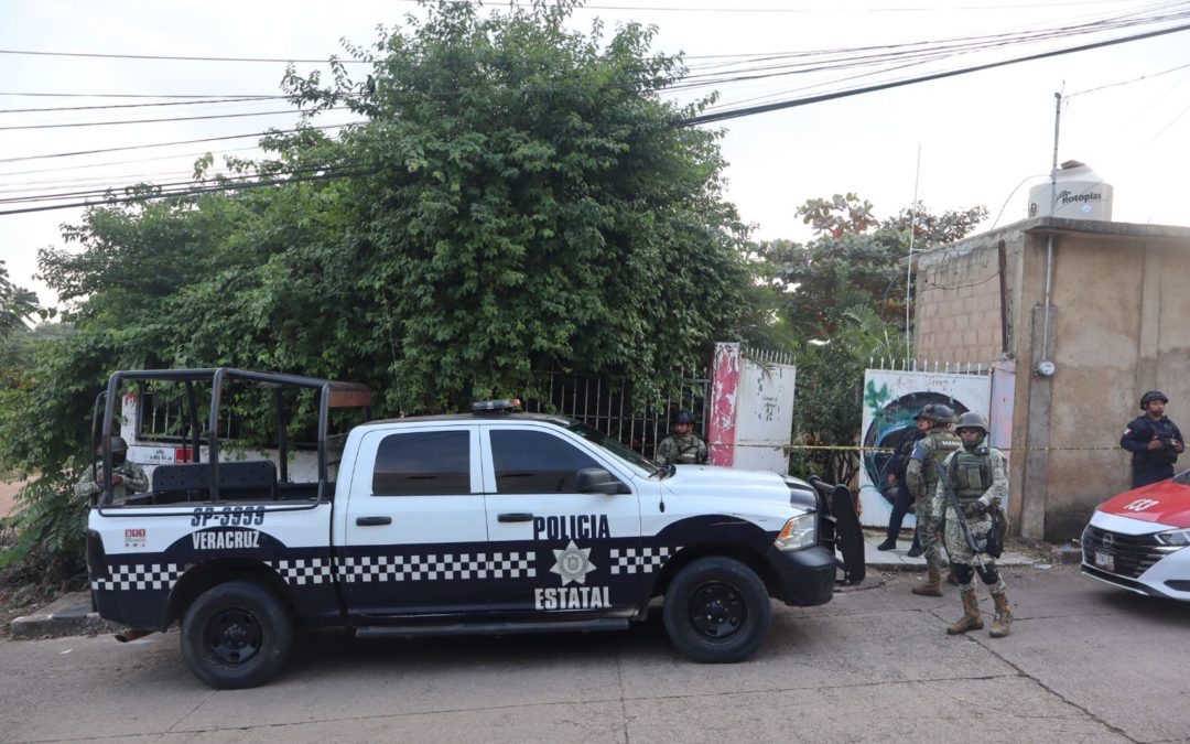 ASESINAN A BALAZOS A CONOCIDO JOVEN EN UN RESTAURANTE DE COMIDA EN ACAYUCAN