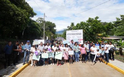 INAUGURA ALCALDESA DE SAN ANDRES TUXTLA 3ra. ETAPA DE PAVIMENTO EN CALLE PRINCIPAL DE FRANCISCO J. MORENO