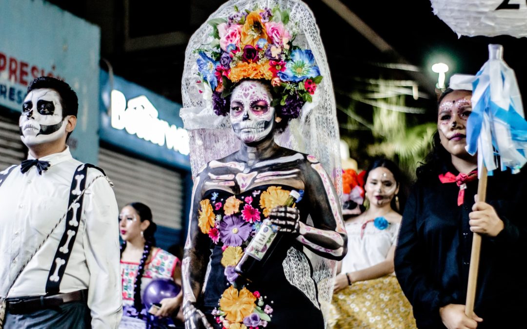 DESFILE DE CATRINAS Y CATRINES EN SAN ANDRES TUXTLA