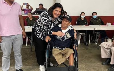 Este fin de semana, el DIF Municipal, bajo la presidencia del Ing. Felipe Rubio Solana, llevó a cabo una exitosa jornada de salud en la Colonia Buenavista. Durante este evento, se realizaron consultas médicas, extracciones dentales y adaptación de lentes para la comunidad.