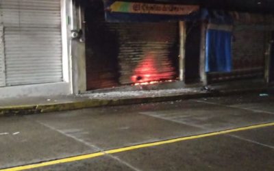 PÉRDIDA TOTAL TRAS INCENDIO DE COMERCIO EN ALVARADO