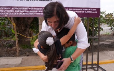 Autoridades Municipales de San Andrés Tuxtla inauguran pavimentación en la colonia Emiliano Zapata.