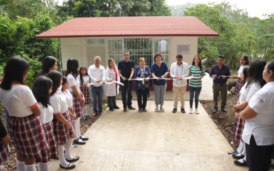 Con aula nueva, beneficia Gobierno Municipal a TEBA de Xoteapan.